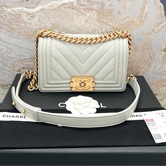 Chanel 23C Small Chevron Boy Gris Caviar Leather Chain Shoulder Bag - Picture 4 of 16